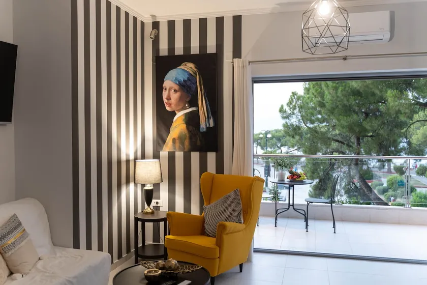 Byron Luxury Apartments A4 -park & sea view - Image 1