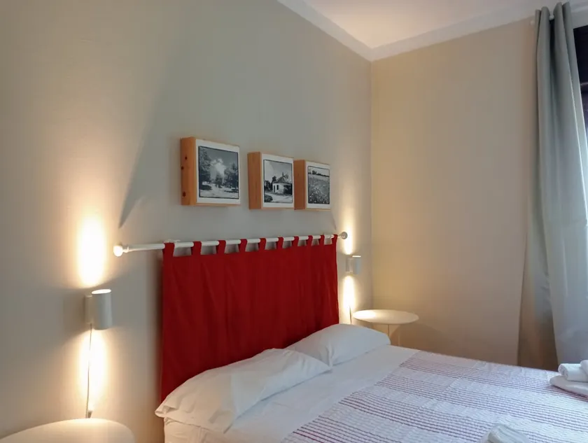 2-bedroom apartment with balcony - Image 1