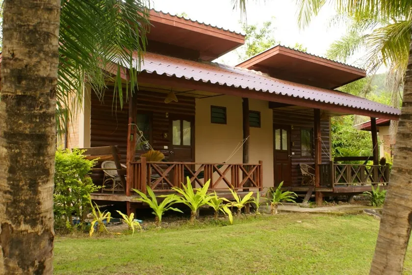 Boutique Bungalow w/ Natural Pool & Steam Sauna - Image 1