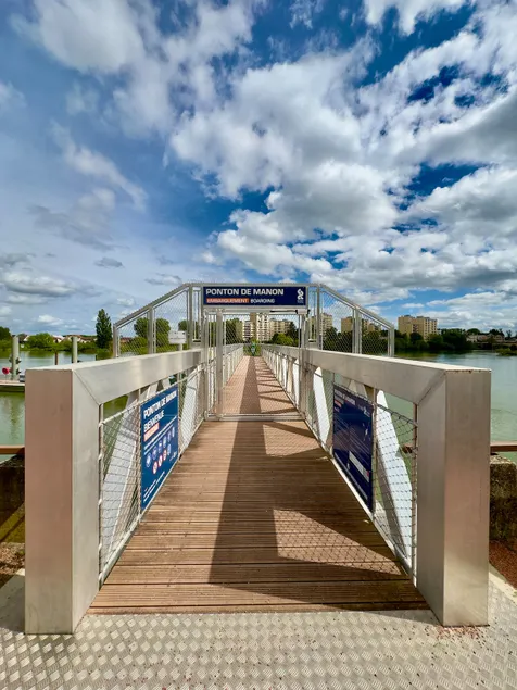 ”Le Ponton de Manon” - Image 1