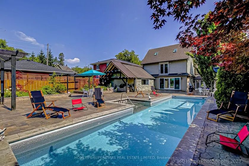 Oakwood Haven - Image 1