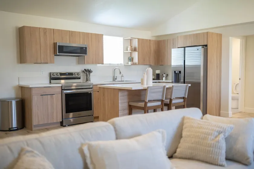 Cozy & Beautifully Designed Home in Prime Location - Image 1