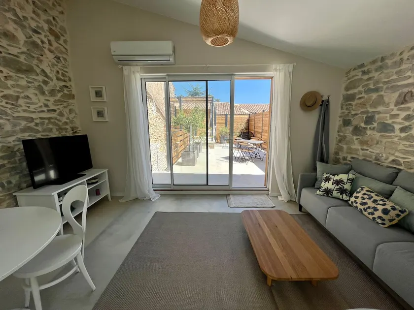 Cozy apartment with terrace - Image 1