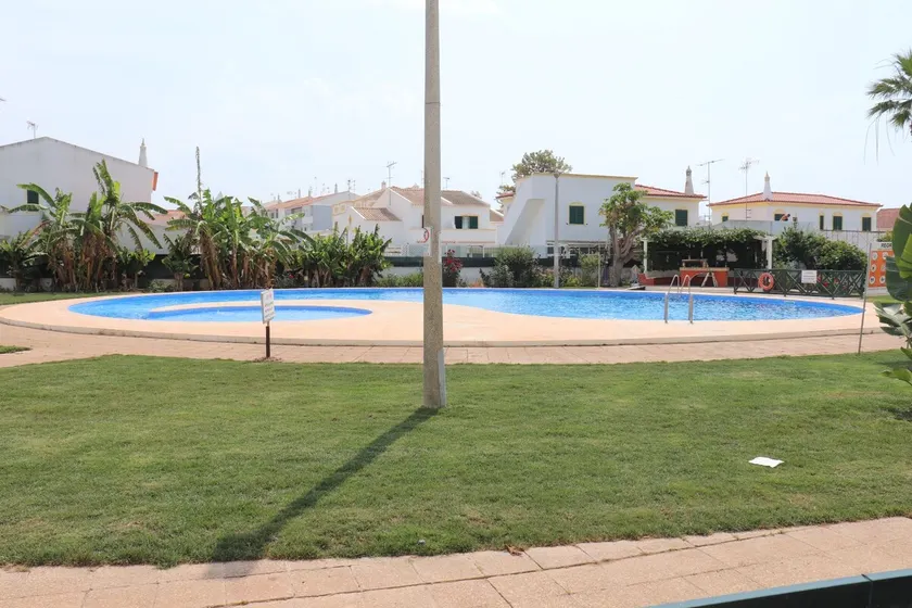 Kevin & Bimba - beach apartment - Image 1