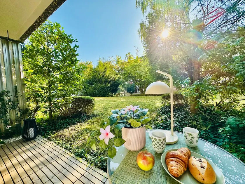 Chalet Zurich: Terrace, A/C, Privacy - Image 1