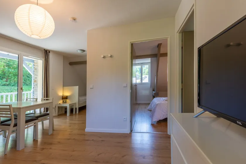 Attic apartment - Image 1