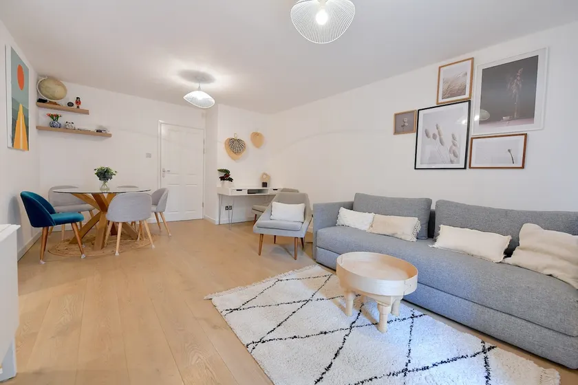 Central London 2 bedrooms apartment sleep 6 Free parking - Image 1