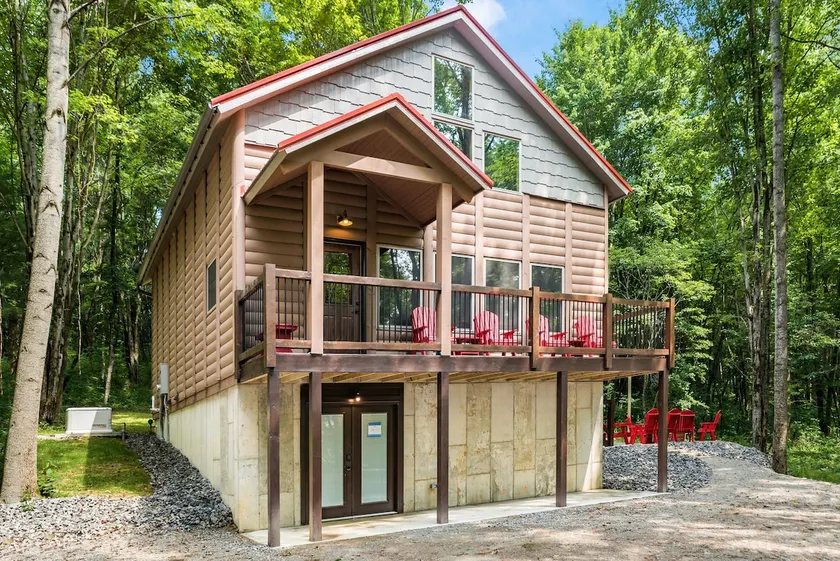 Dragonfly Cabin - Image 1