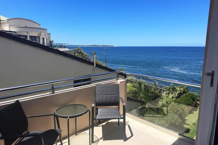 Bright 2BR Apartment on The Esplanade -Great Views - Image 1