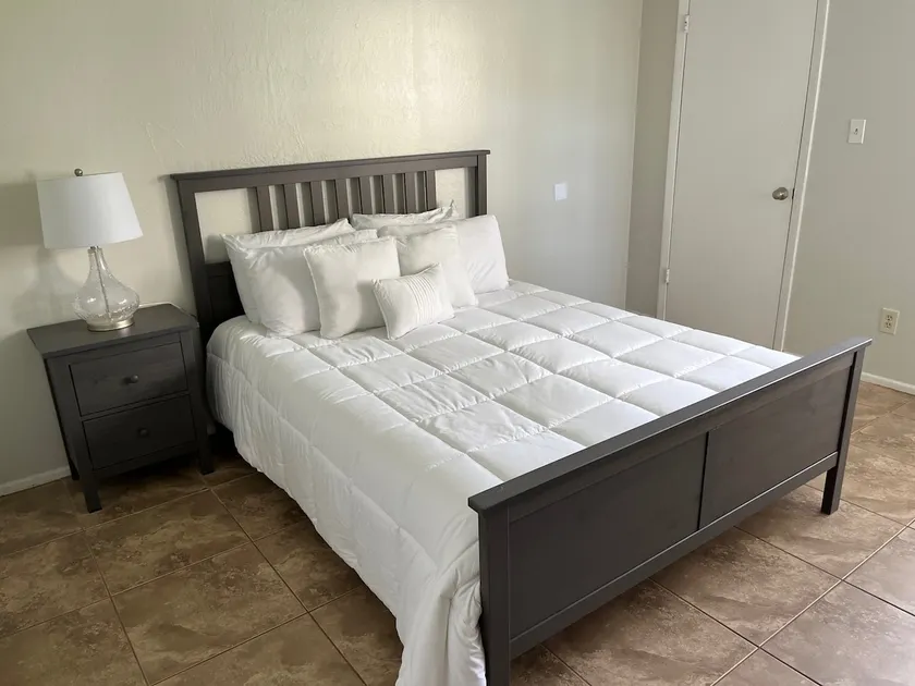 Melbourne Beach Lake View Sleeps 5 WheelChair OK - Image 1