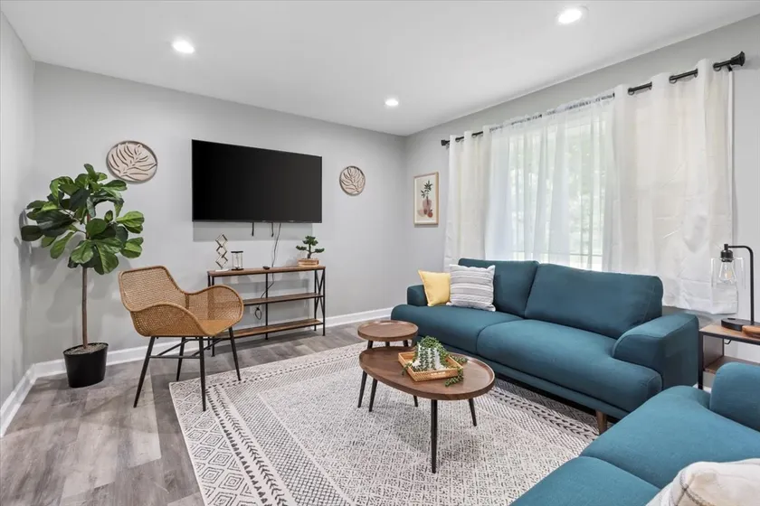 Relaxing Lake Zurich 3BR + Patio | LCP Collection - Image 1