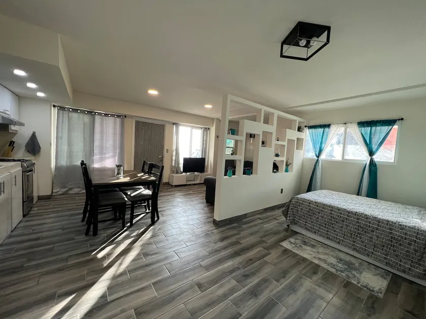 Relax with an ocean view - Image 1