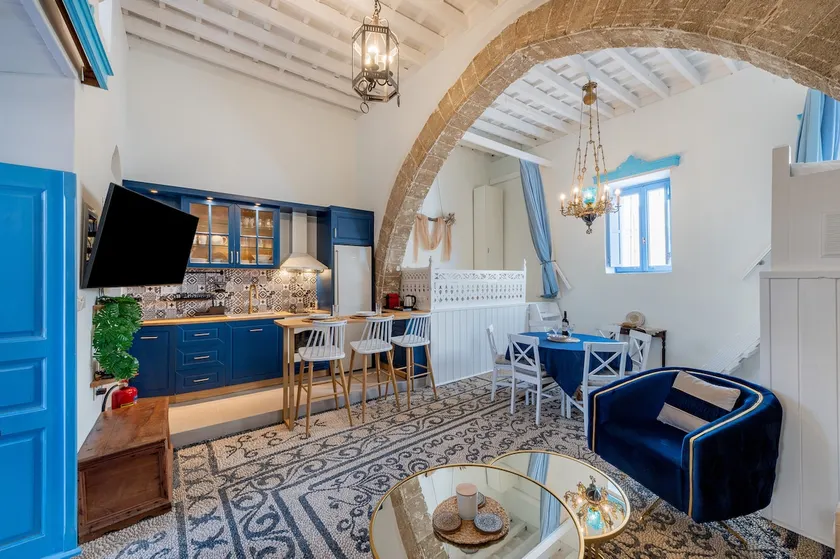 SUN PETRADI Tradition & Luxury - Image 1