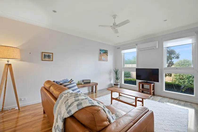 Secluded Anderson - in the heart of Torquay - Image 1