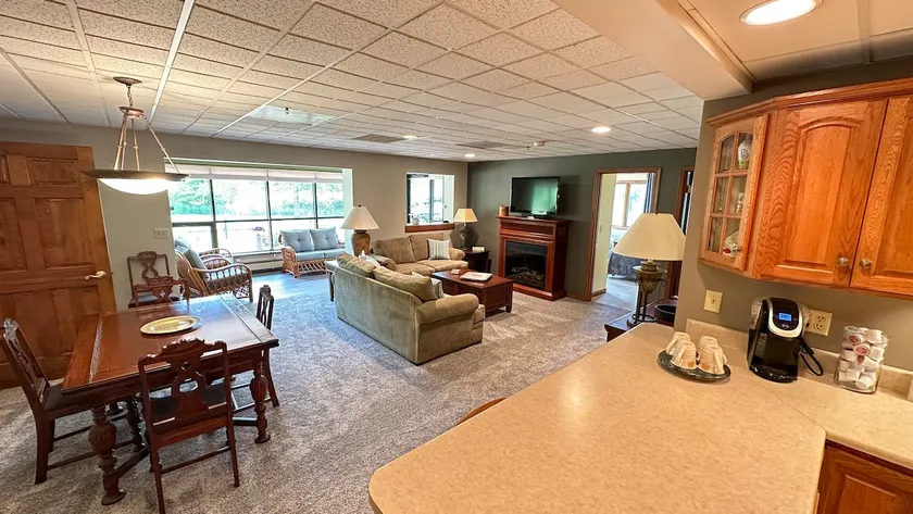Hundred-Acre Haven - Image 1