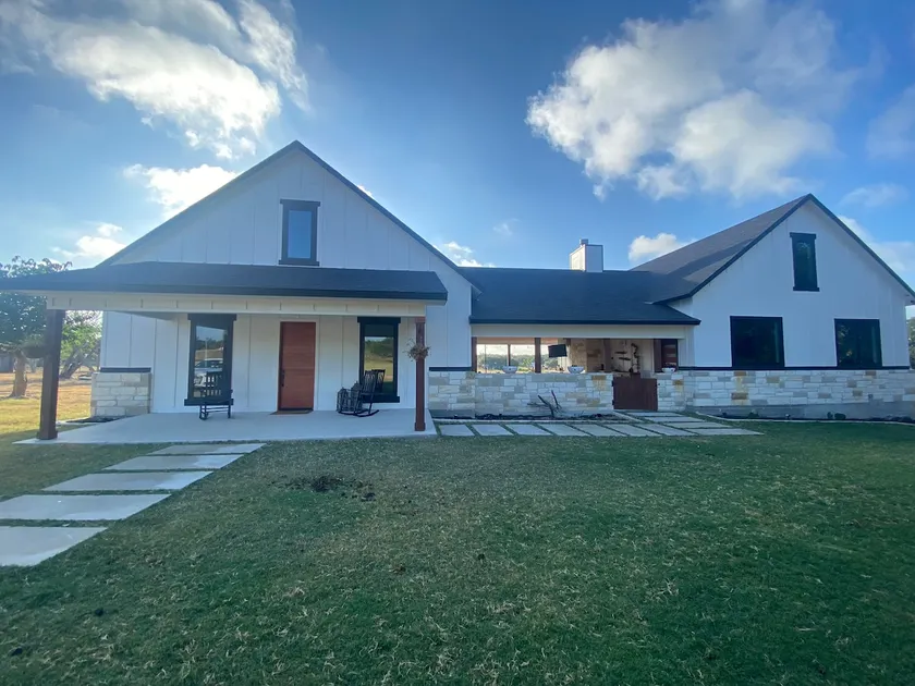 Milola Acres - Image 1