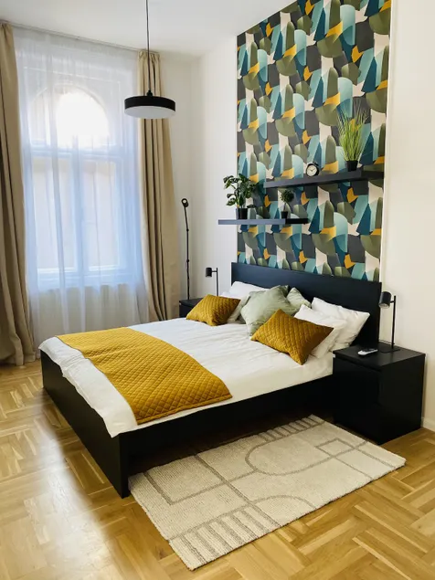 Birdie 3-BDR Apartment - Image 1