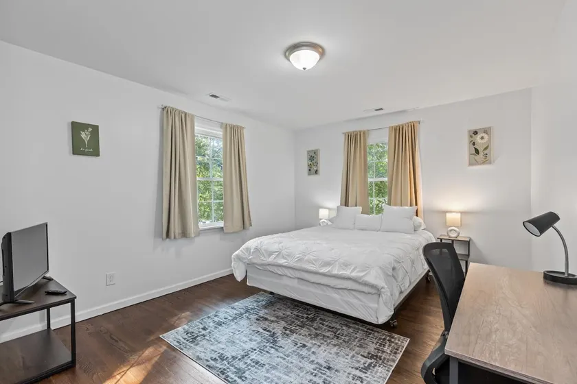 $ Cozy 1BR 1BA Apartment: Near Fort Gregg-Adams $ - Image 1