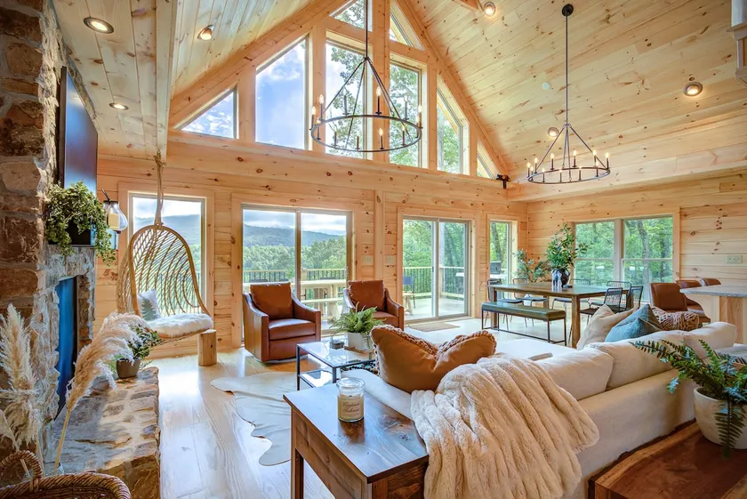 Luxury Log Cabin | Amazing Views! Hot Tub + Lake - Image 1