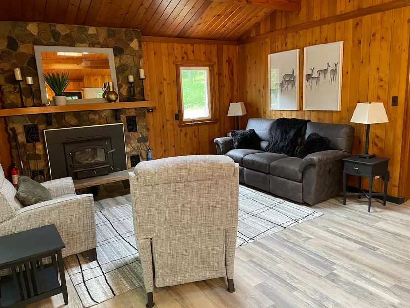 Cozy Cub Cabin - Image 1