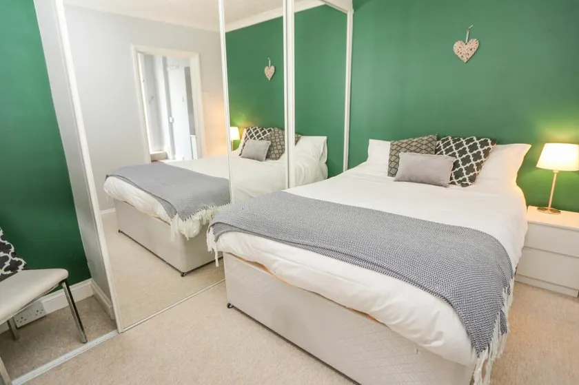 BEST PRICE! 1 Bedroom Historic Gem - Image 1