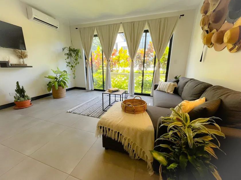 Boho Apt. 5 Min-SJO Airport•Wi-Fi • Walk to Mall - Image 1