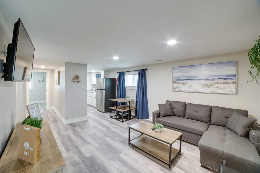 Apartment by Bass Lake Beach (Unit B) - Image 1