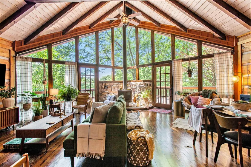 Chic Boho Cabin in the Trees! - Image 1