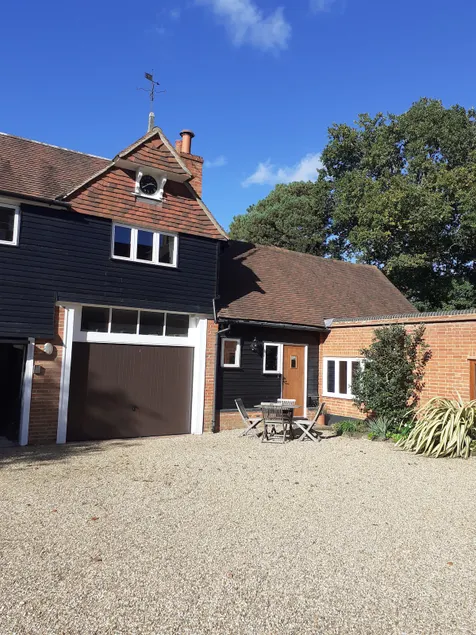 Rural Retreat near Dorking - Image 1