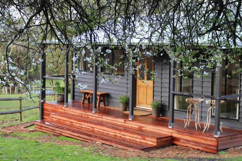 Escape to a serene countryside haven - Image 1