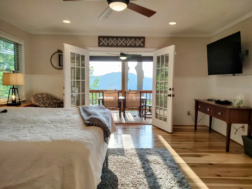 Breathtaking Sunset Ridge @Scaly - Dog Friendly! - Image 1