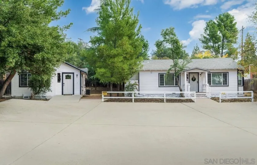 Charming 2 Bedroom Cottage Retreat - Image 1
