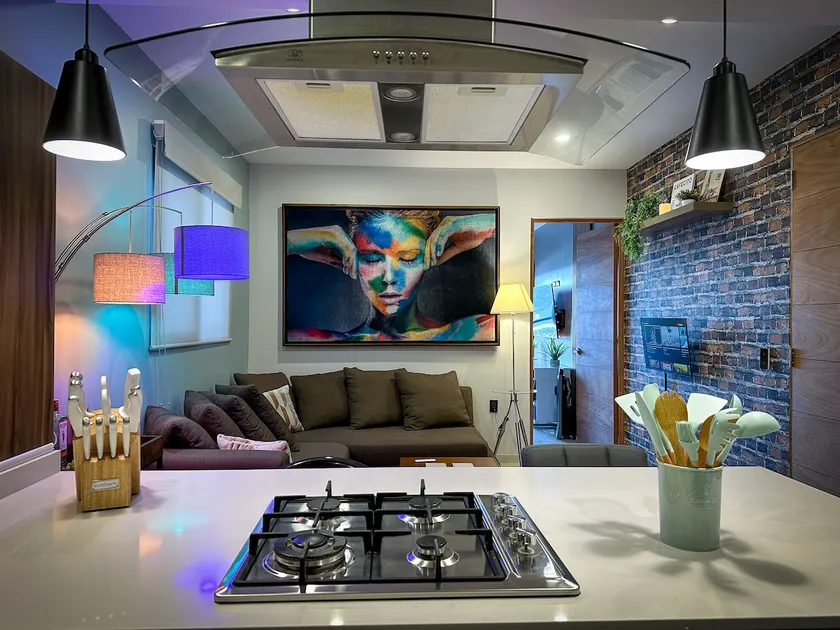 Beautiful Retro Loft, amazing views and Air Conditioning - Image 1