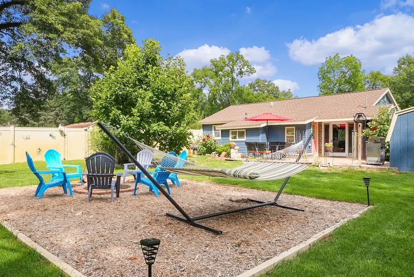 Gun Lake Getaway • Near Bay Pointe • Dogs Welcome - Image 1
