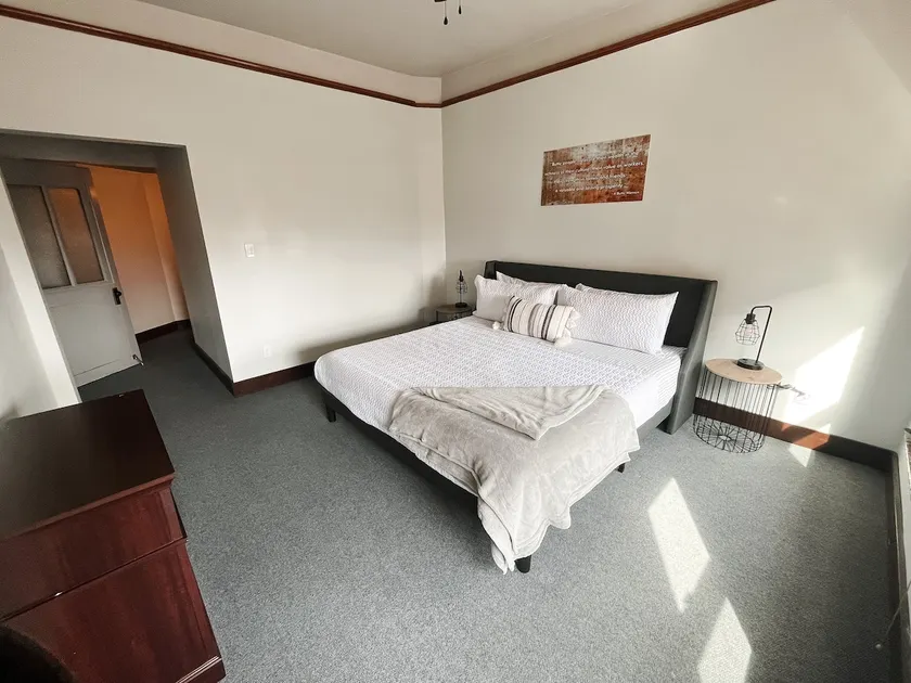 Penthouse @ The Miners Hotel - Image 1