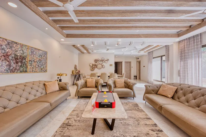Pet Friendly 4BHK Arlington Bijou - The Rentalgram - Image 1