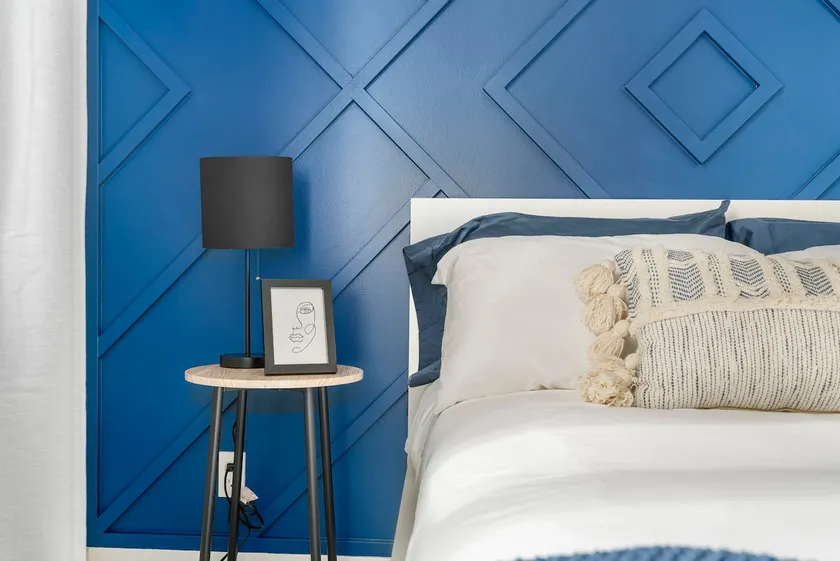 Deluxe Yaletown Escape | Sleeps 6 | AC | Parking - Image 1