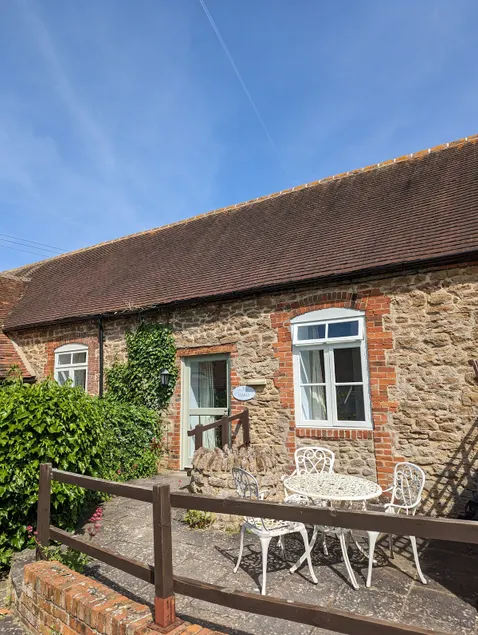 Stable Cottage - Image 1