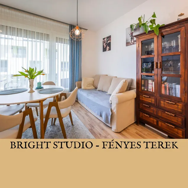 R22 Downtown digital nomad luxury studio - Image 1