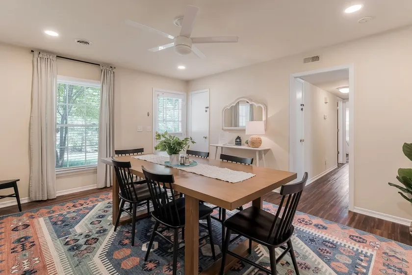 Elon 3BR Escape | Walk to Campus | Patio + BBQ - Image 1