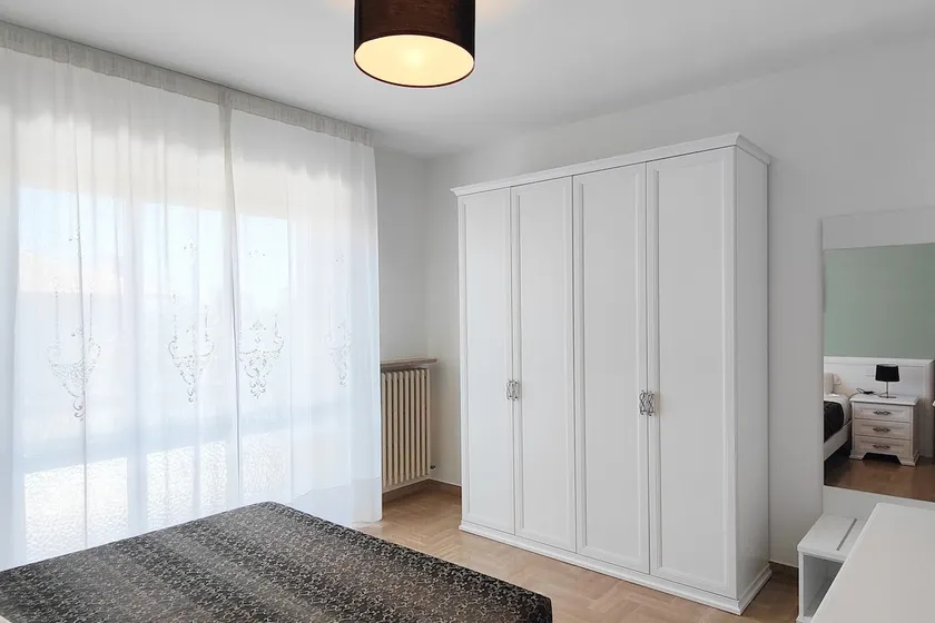 Lake View - Freshly Restored House - Image 1