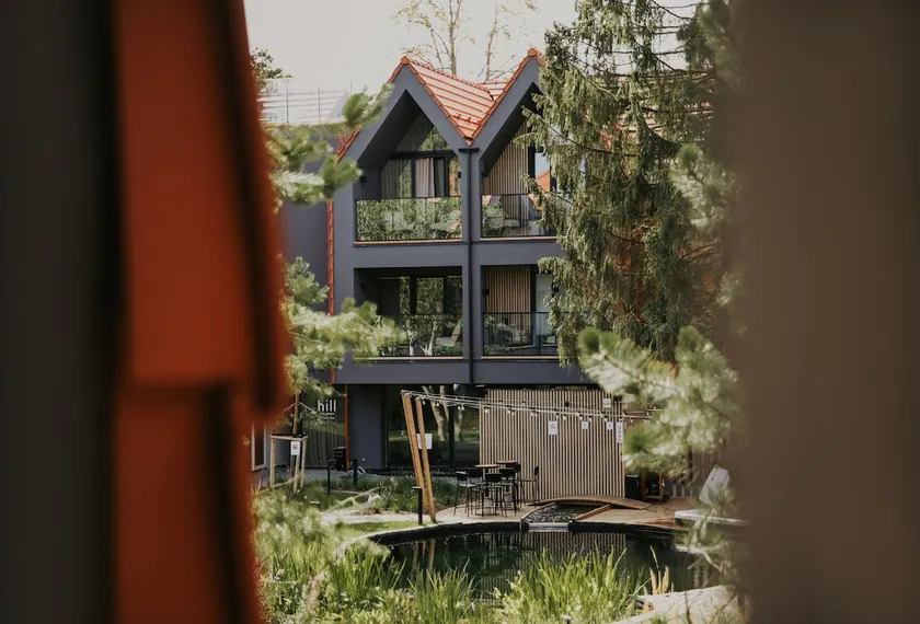 Hill Garden Residense - Image 1