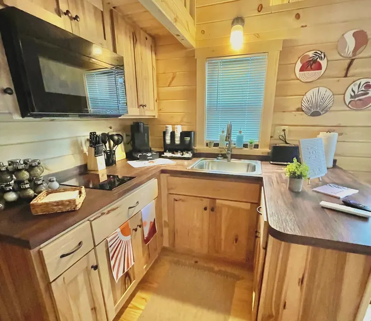 Charming Cabin near Ark Encounter with Loft - Image 1
