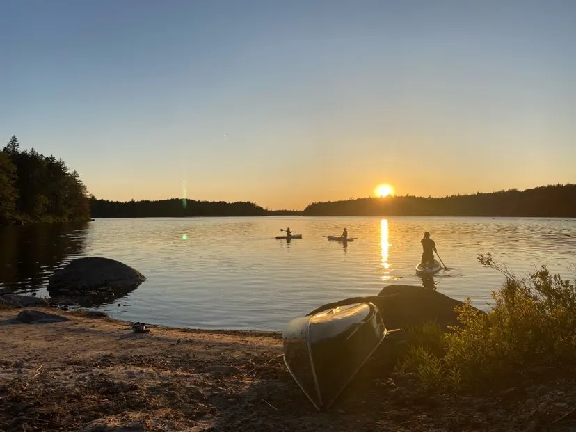 Lakeside R & R - Image 1