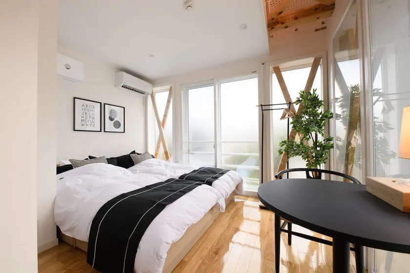Gora Station 3min walk | Luxury Appliances | Movie Watching on the Projector | Loft | Capital Baking | West - Image 1