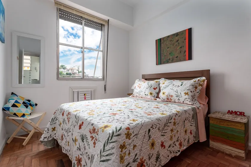 40m2 apartment no Catete, qto, room, coz, a. serv, view - Image 1