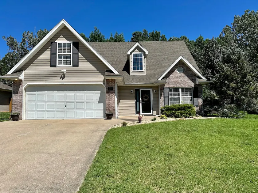 Charming 4BR- Great Location! - Image 1