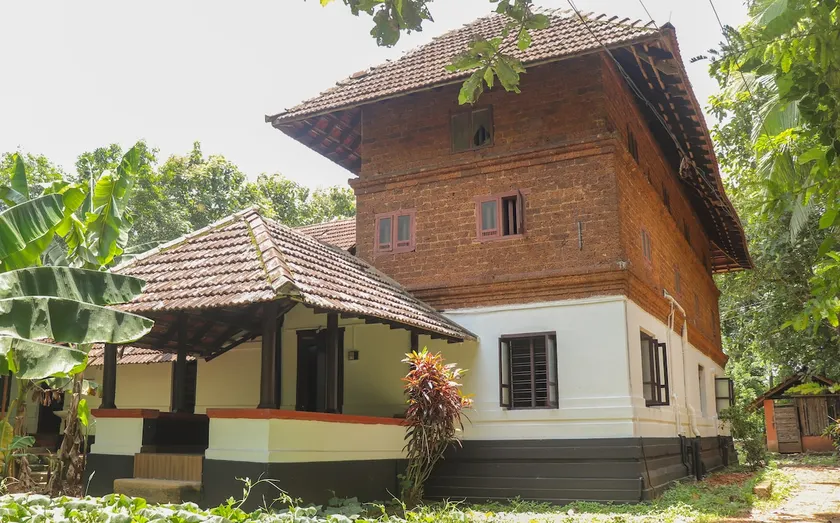 Kundrakkal | Kerala Heritage Home + natural pool - Image 1