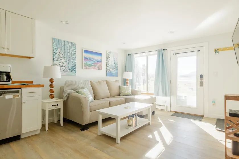 Cozy Condo in the heart of Dillon - Image 1