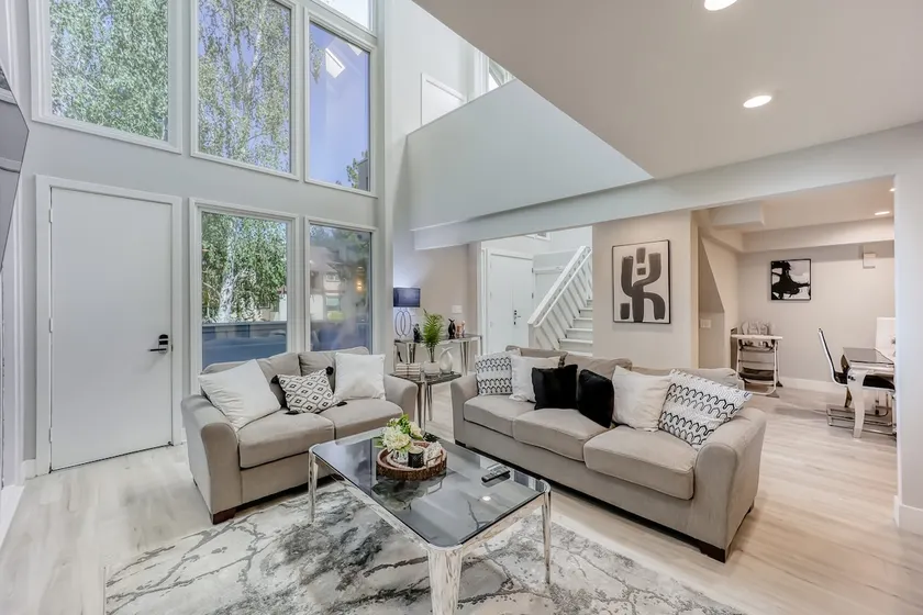 601-Lavish Family Home w AC & Patio near Meta & St - Image 1
